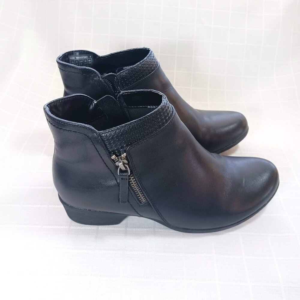 Rockport Women’s Carly Side Zip Casual Ankle Booties Size 6.5 M NWOT